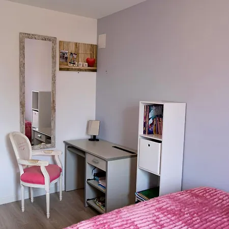 Maison De Famille A 14min A Pied De La Порник